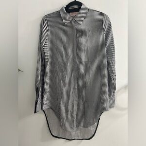 Philosophy Women's Black and White Striped Button-Up